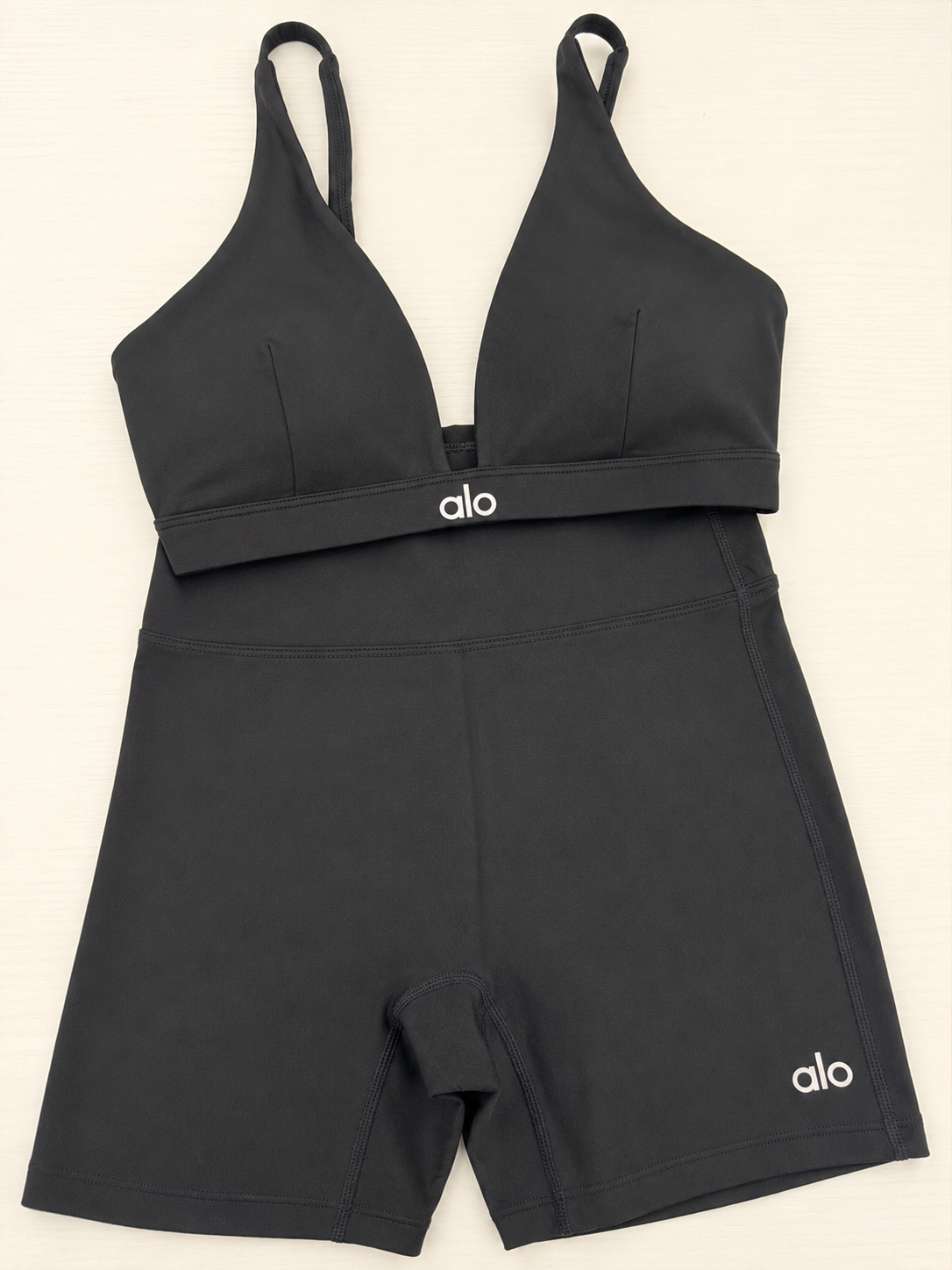 Alo inspired set